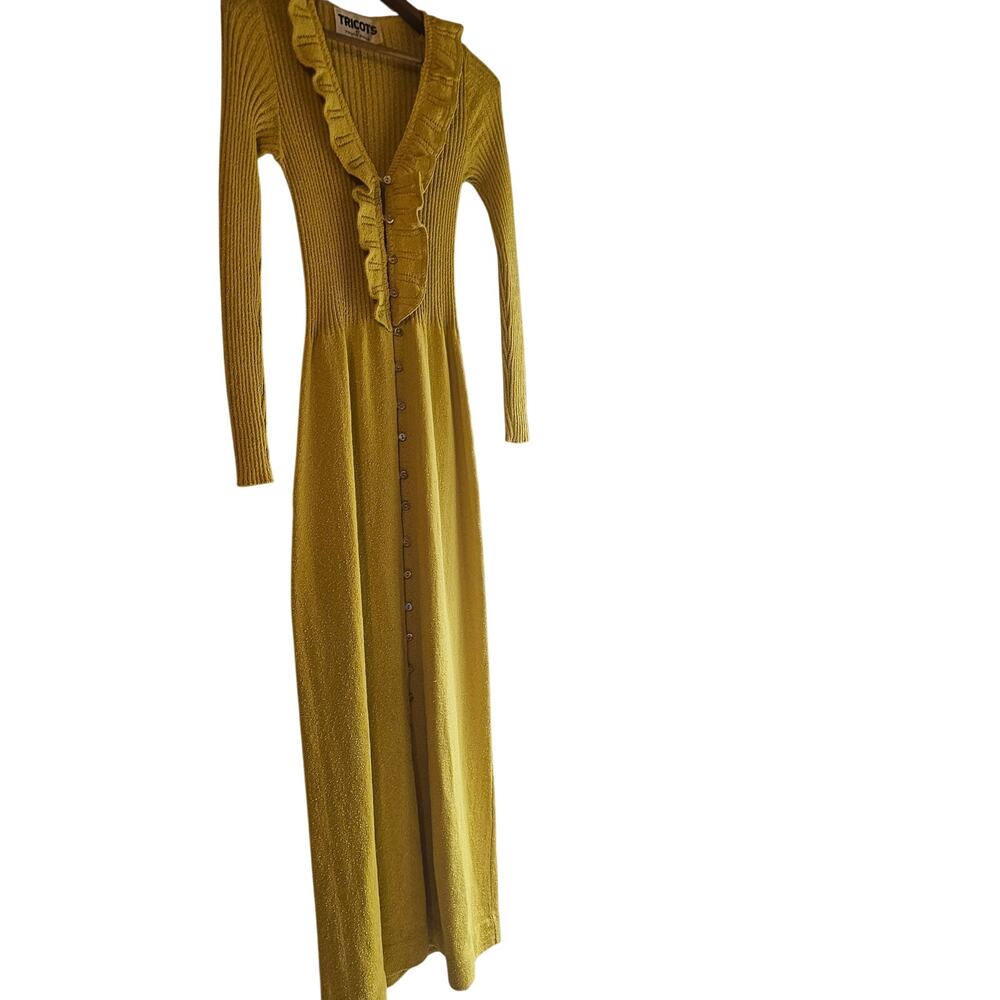 Mustard yellow Tricot Maxi Dress Vintage  
- Size 11 fits Smaller